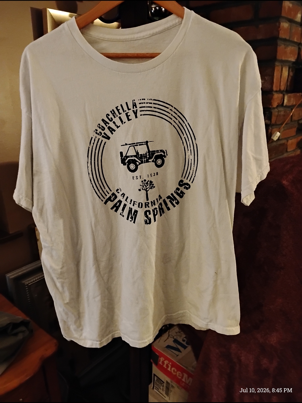Women's Palm Springs Coachella Valley White Graphic Tee Size M
